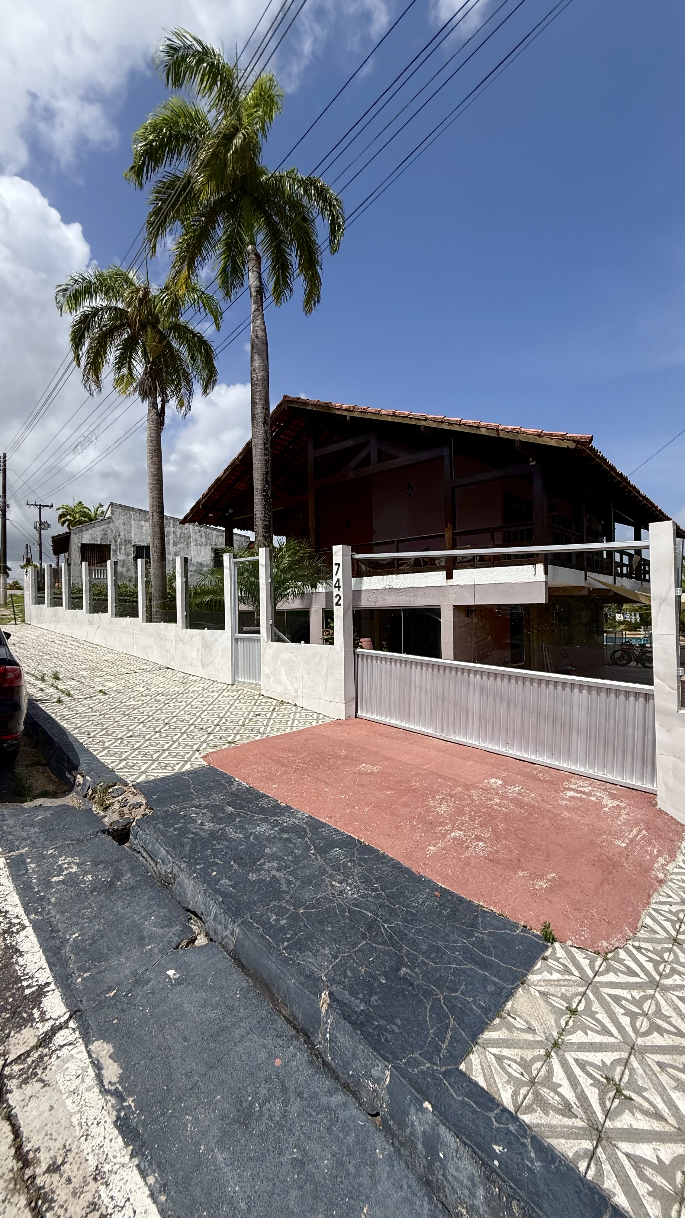 Casa nova- centro de Salinas