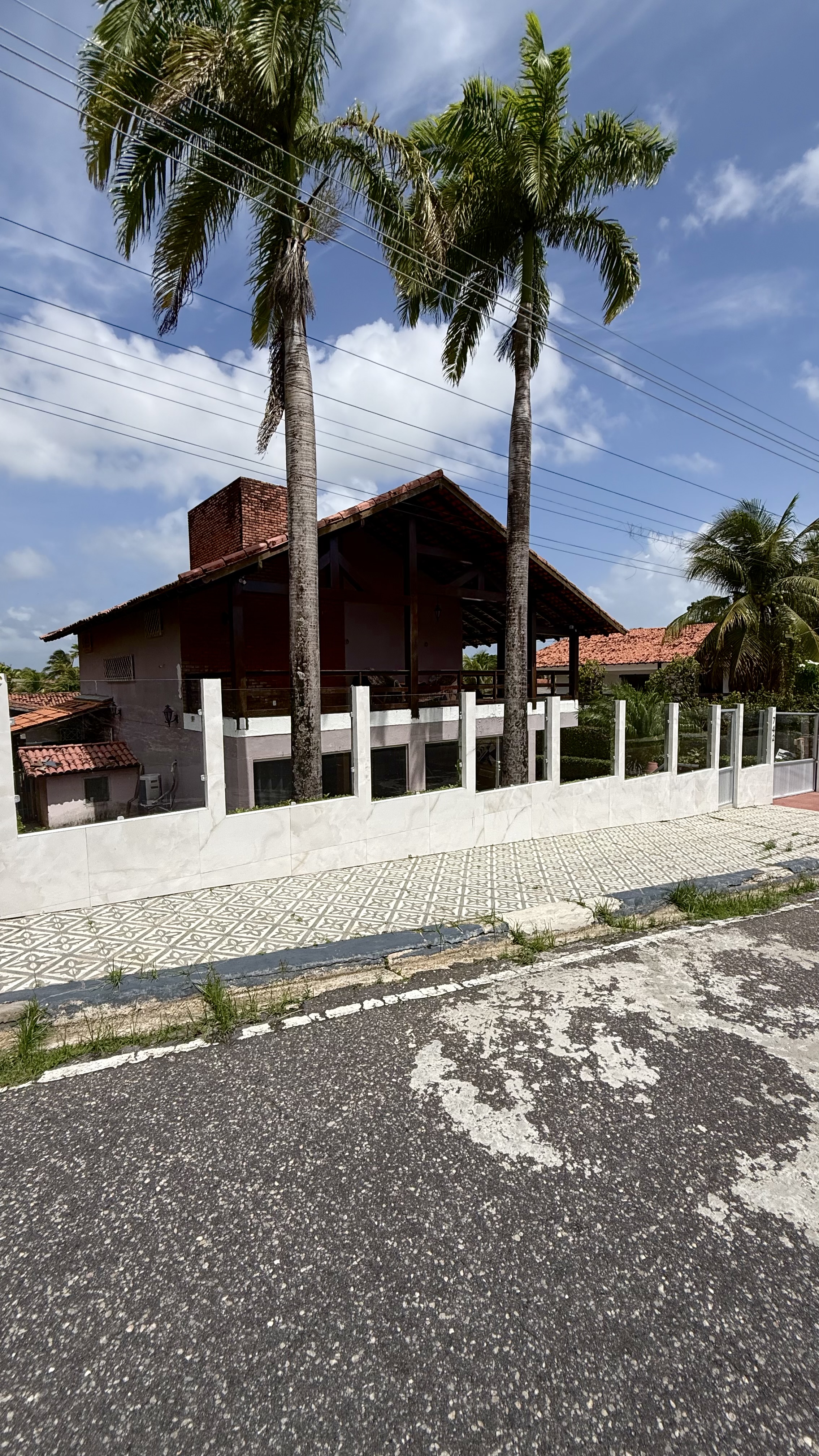 Casa nova- centro de Salinas
